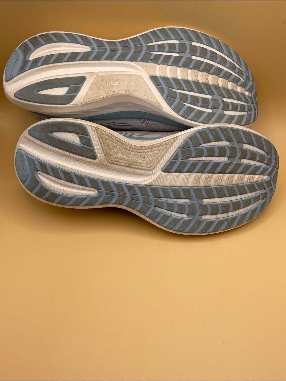 Saucony Ride 18 Sneaker, Size 10 Women’s, EUC - Picture 13 of 15